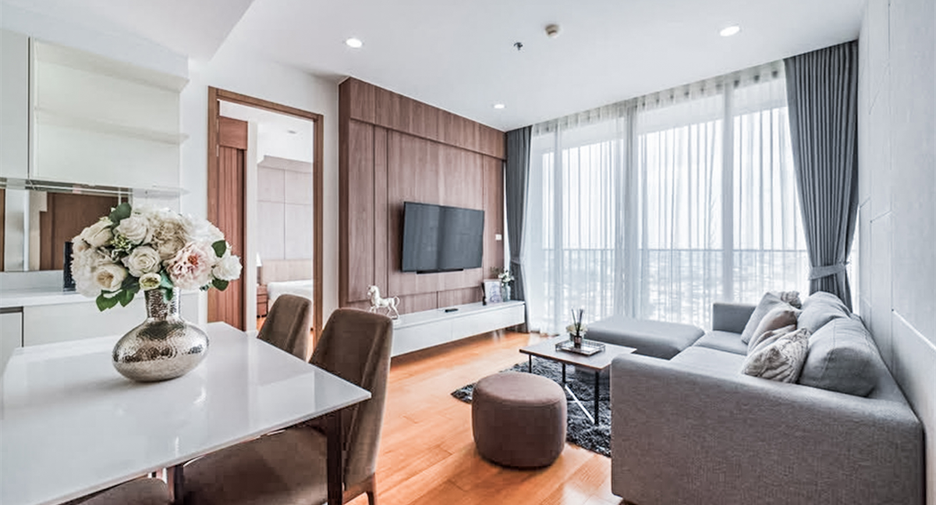 For rent 2 bedrooms condo in Thon Buri, Bangkok