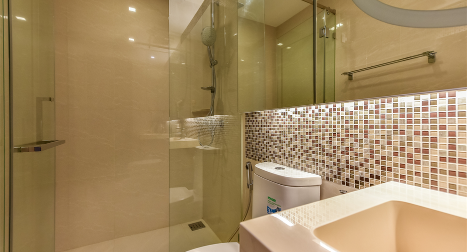 Condo en alquiler de 2 habitaciones en Thon Buri, Bangkok