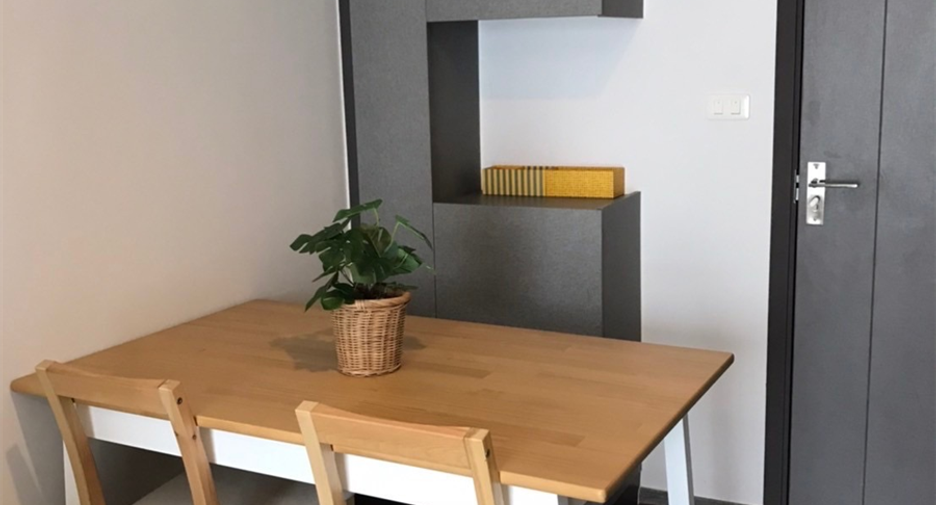 Condo en alquiler de 1 habitaciones en Phra Khanong, Bangkok