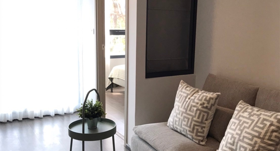 Condo en alquiler de 1 habitaciones en Phra Khanong, Bangkok