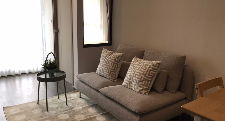 Condo en alquiler de 1 habitaciones en Phra Khanong, Bangkok