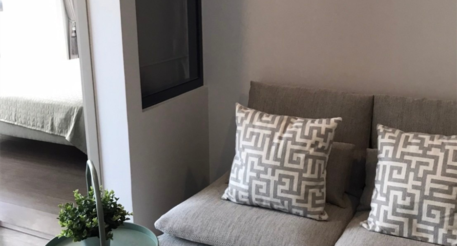 Condo en alquiler de 1 habitaciones en Phra Khanong, Bangkok