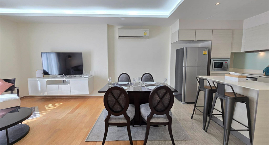 For rent 2 bedrooms condo in Watthana, Bangkok