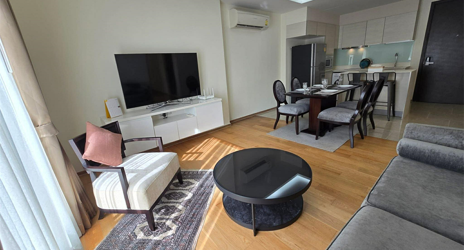 For rent 2 bedrooms condo in Watthana, Bangkok
