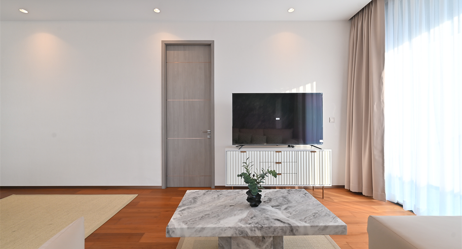 For rent 2 ベッドルーム condo in Khlong Toei, Bangkok