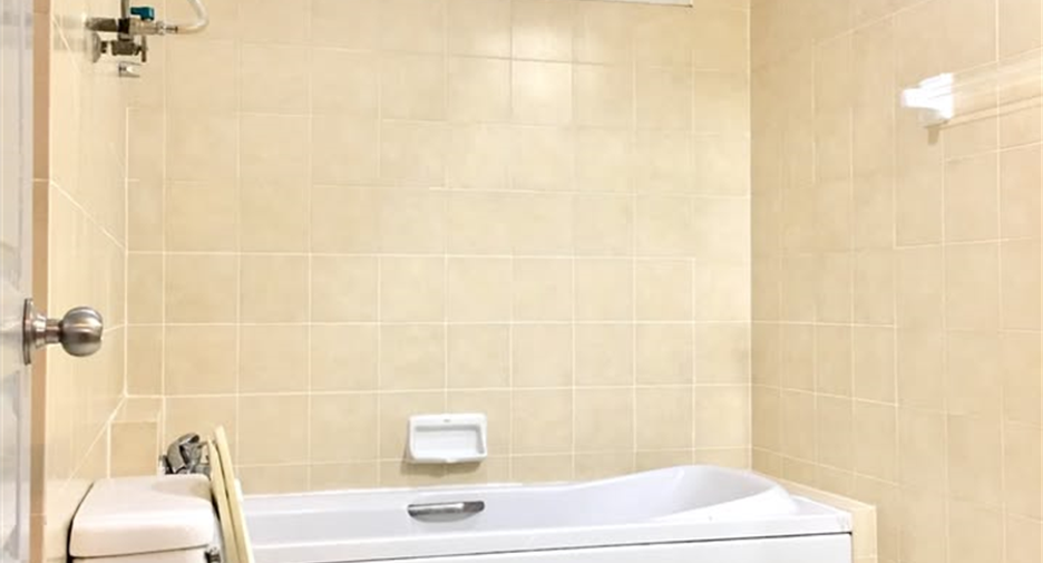 Wohnung zur Miete mit 2 Zimmer in Khlong Toei, Bangkok