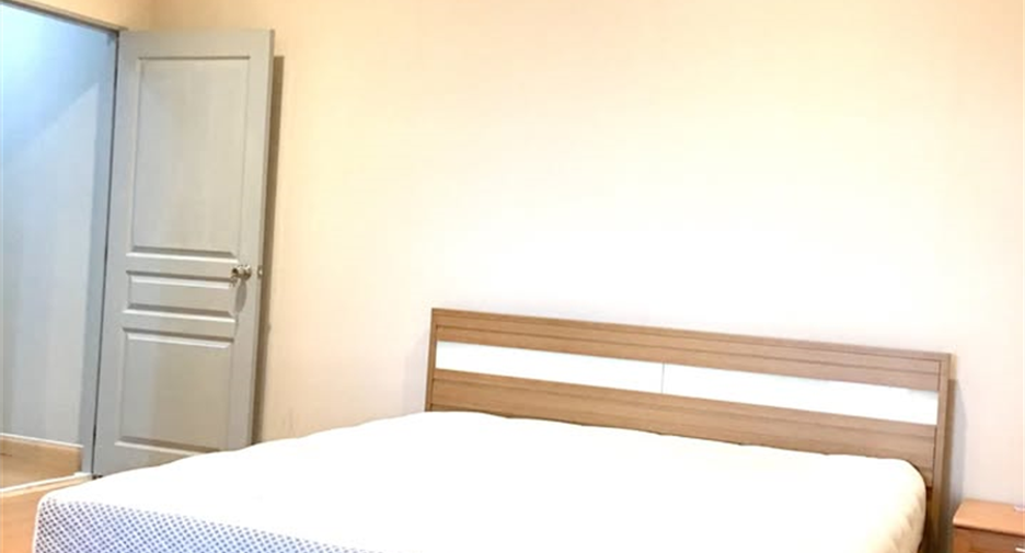 Wohnung zur Miete mit 2 Zimmer in Khlong Toei, Bangkok