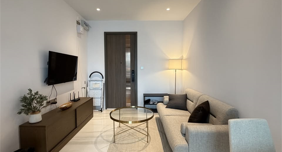 For rent 1 bed condo in Sathon, Bangkok