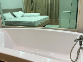 À louer 1 chambre condo à Pathum Wan, Bangkok