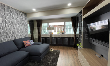 For rent 2 bedrooms condo in Pathum Wan, Bangkok