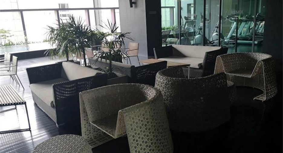Condo en alquiler de 1 habitaciones en Khlong Toei, Bangkok