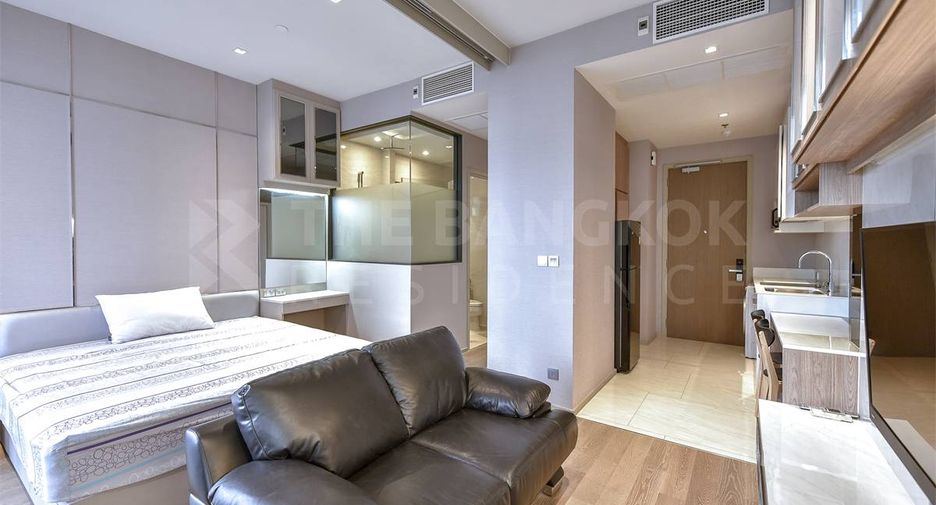 Wohnung zur Miete mit 1 Zimmer in Bang Rak, Bangkok