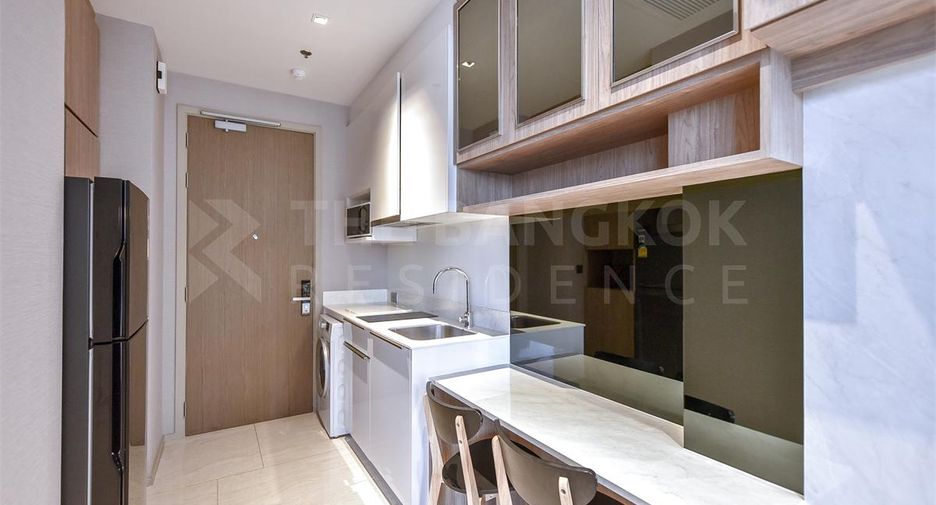 Wohnung zur Miete mit 1 Zimmer in Bang Rak, Bangkok