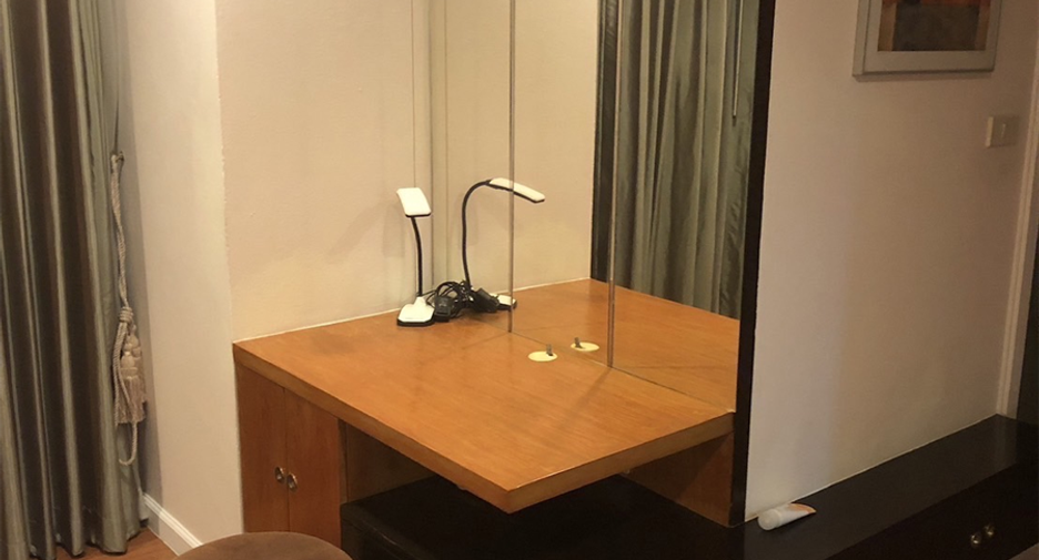 Condo en alquiler de 2 habitaciones en Watthana, Bangkok