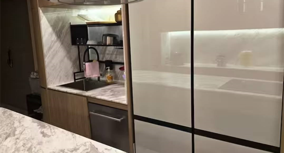 For rent 4 ベッドルーム condo in Yan Nawa, Bangkok