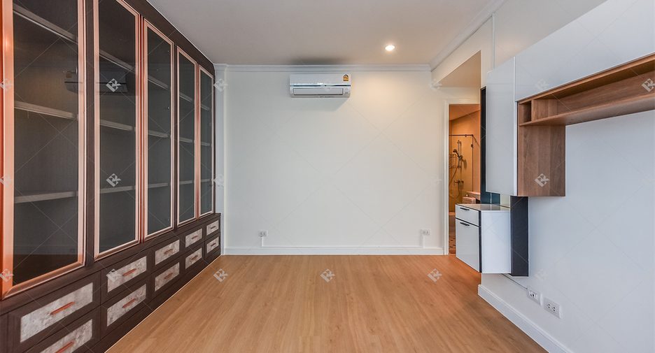 ให้เช่า 3 ห้องนอน คอนโด ใน บางคอแหลม, กรุงเทพฯ