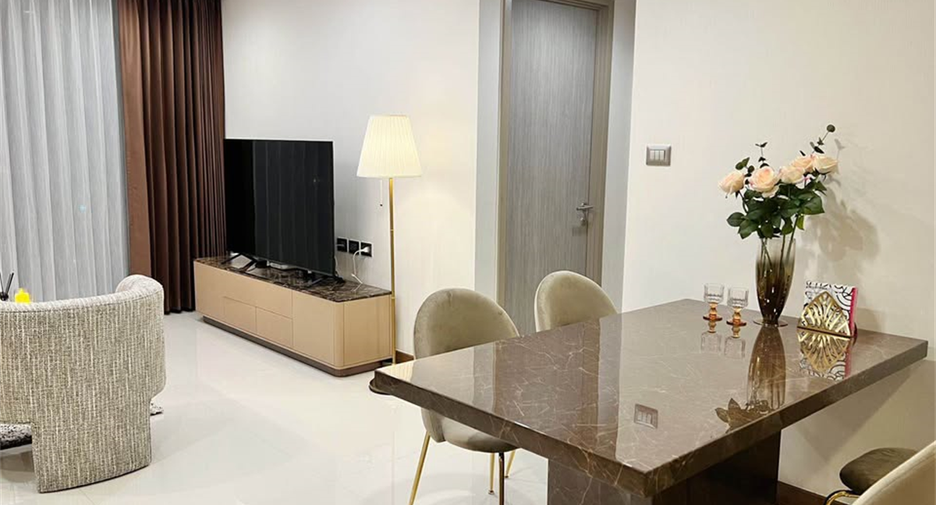 For rent 2 bedrooms condo in Watthana, Bangkok