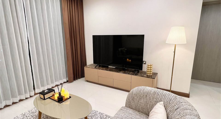 For rent 2 bedrooms condo in Watthana, Bangkok