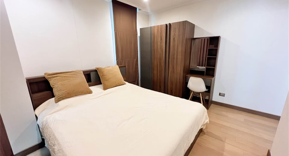 For rent 2 bedrooms condo in Watthana, Bangkok