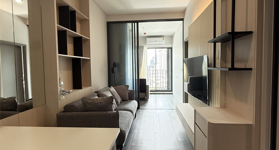For rent 1 bed condo in Khlong Toei, Bangkok
