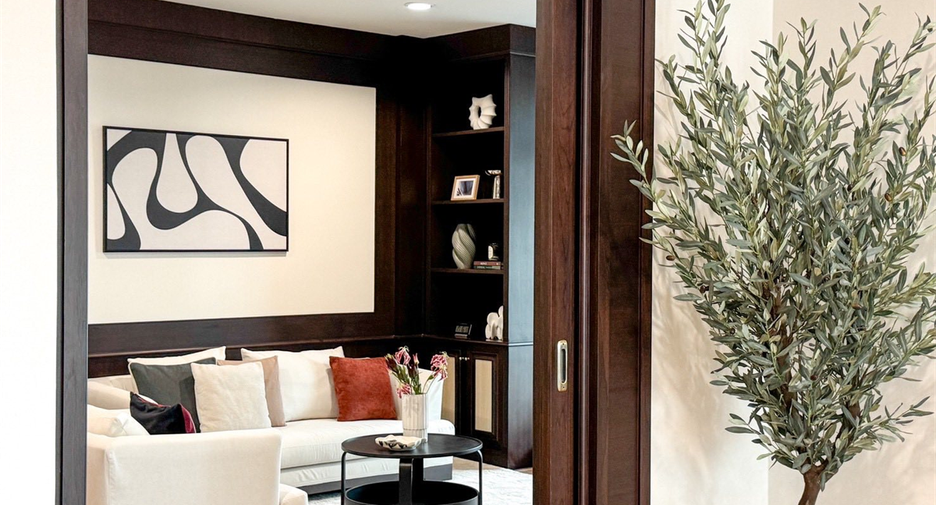 For rent 2 bedrooms condo in Sathon, Bangkok