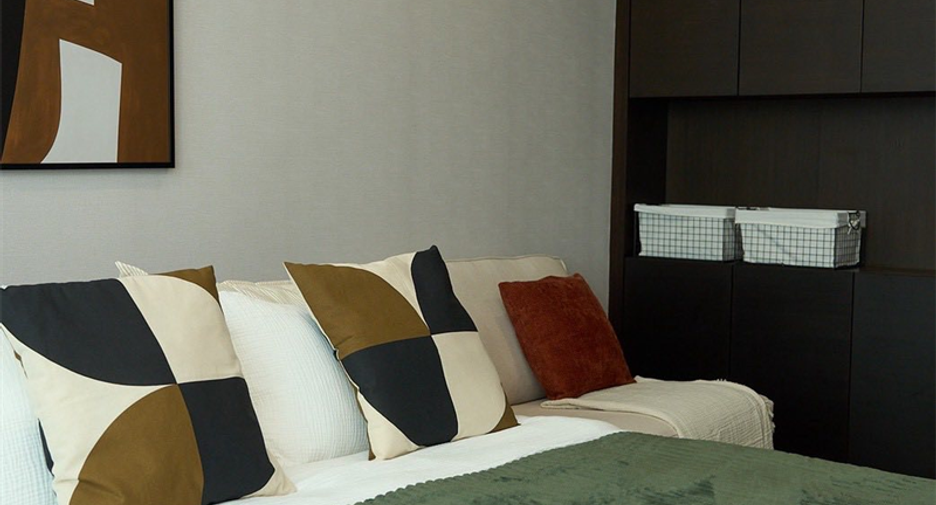 For rent 2 bedrooms condo in Sathon, Bangkok