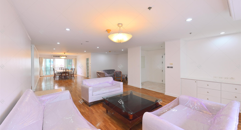 Wohnung zur Miete mit 3 Zimmer in Khlong Toei, Bangkok