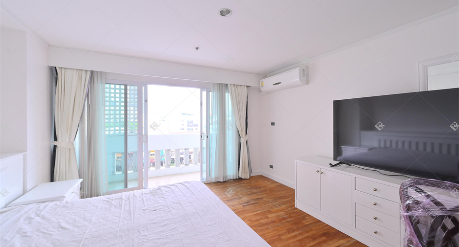 Wohnung zur Miete mit 3 Zimmer in Khlong Toei, Bangkok