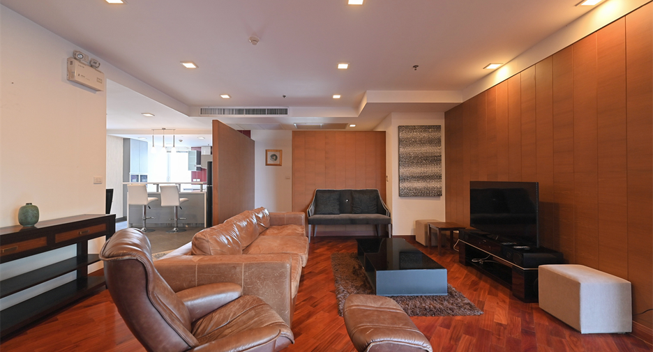 À louer 3 chambres condo à Khlong Toei, Bangkok