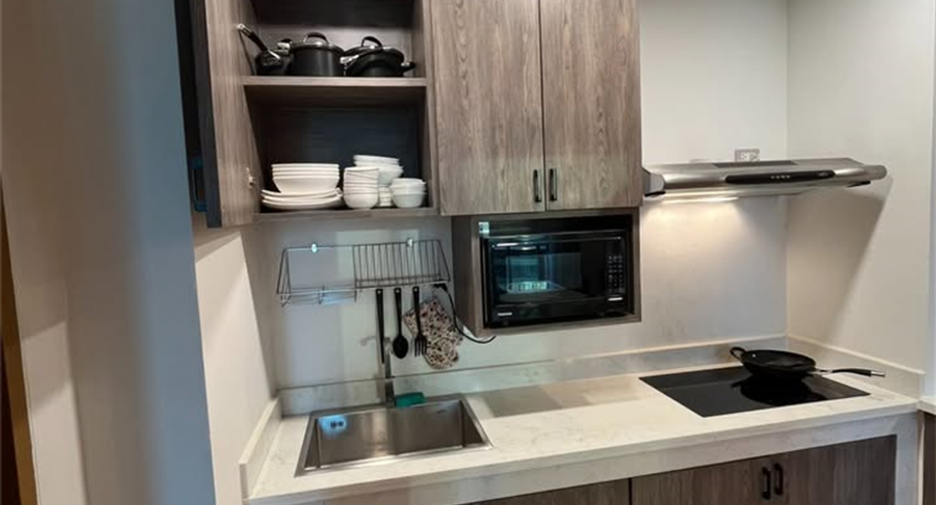 For rent 2 bedrooms condo in Sathon, Bangkok