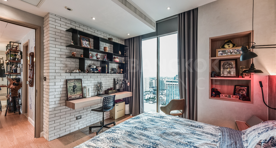 À louer 2 chambres condo à Khlong San, Bangkok