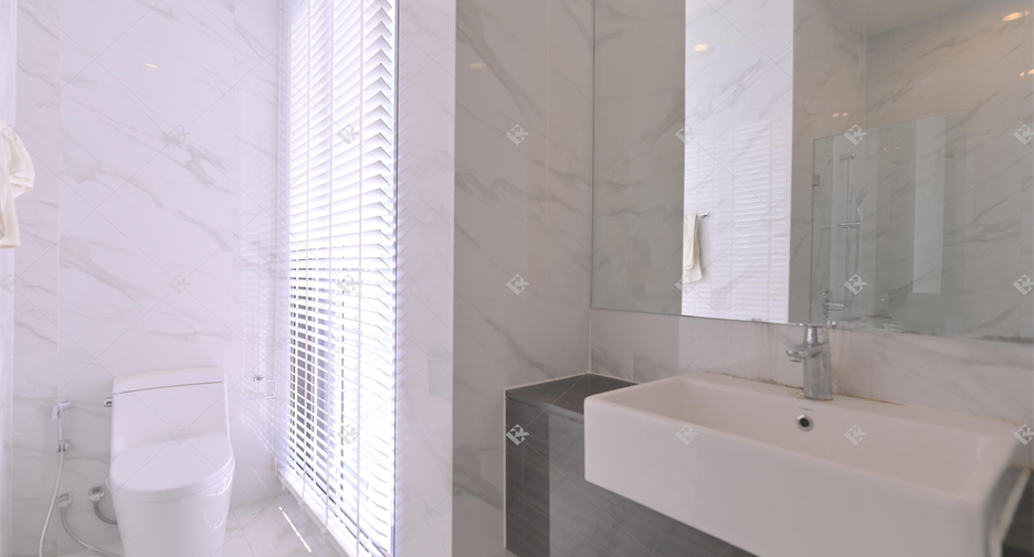 For rent 2 ベッドルーム condo in Watthana, Bangkok