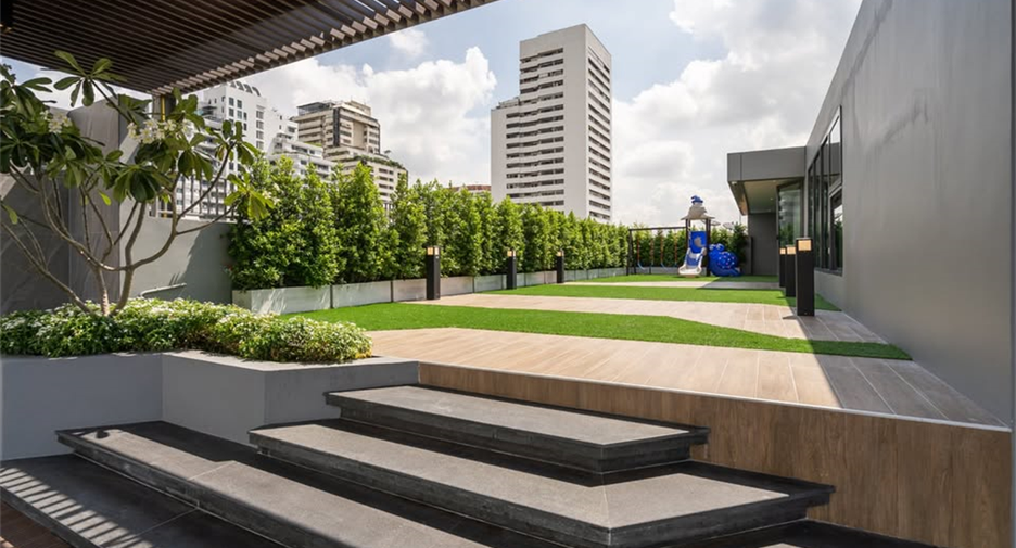 For rent 1 bed condo in Watthana, Bangkok