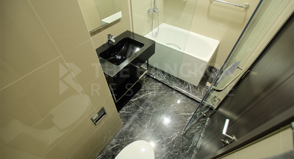Condo en alquiler de 2 habitaciones en Khlong Toei, Bangkok