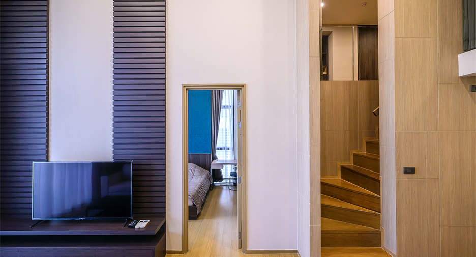 For rent 2 bedrooms condo in Watthana, Bangkok