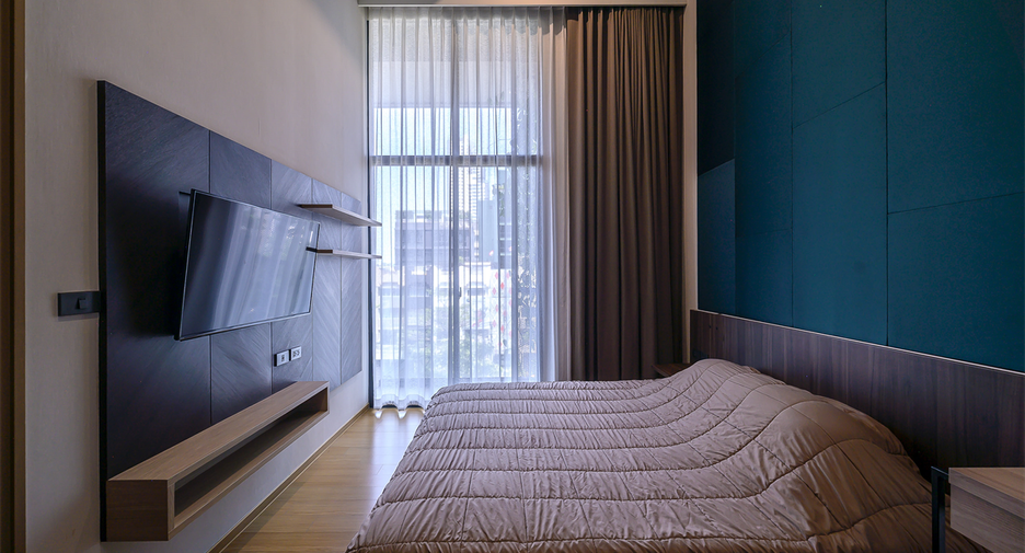 For rent 2 bedrooms condo in Watthana, Bangkok