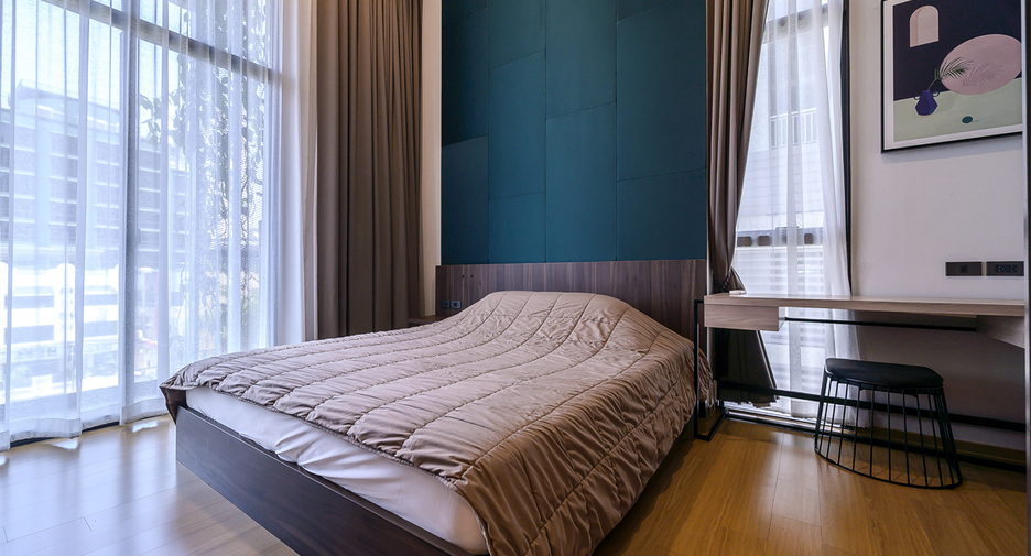 For rent 2 bedrooms condo in Watthana, Bangkok