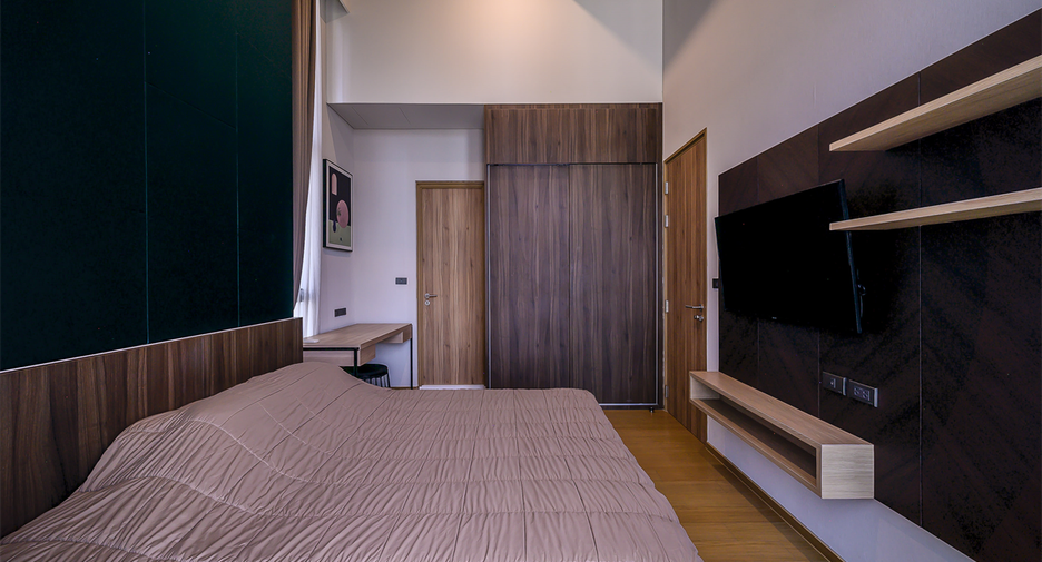 For rent 2 bedrooms condo in Watthana, Bangkok
