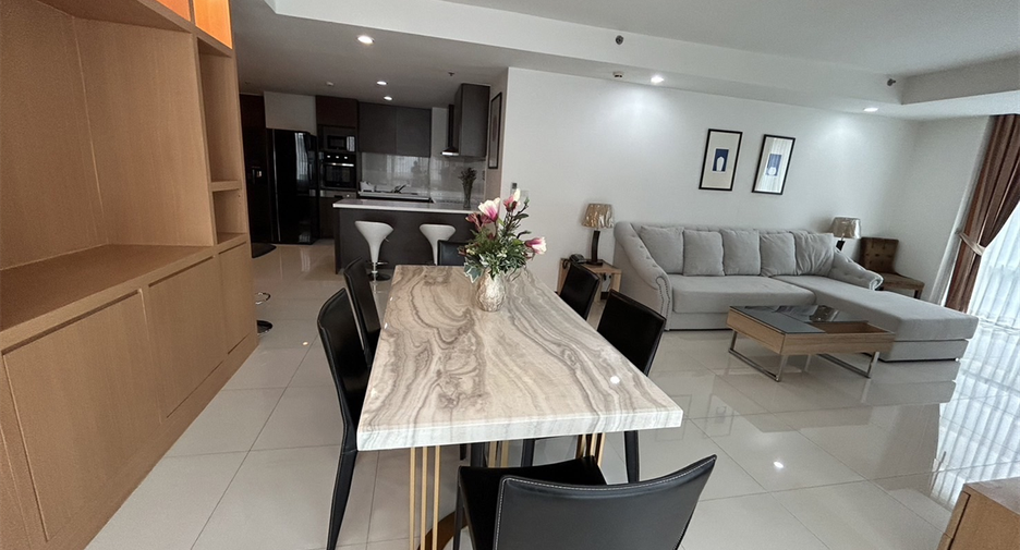 Condo en alquiler de 2 habitaciones en Pathum Wan, Bangkok