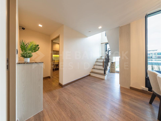 For rent 3 bedrooms condo in Phra Khanong, Bangkok