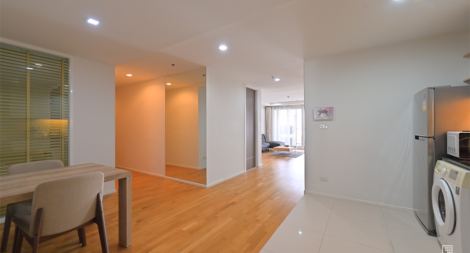 For rent 3 bedrooms condo in Watthana, Bangkok