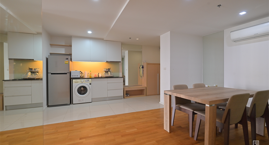 For rent 3 bedrooms condo in Watthana, Bangkok