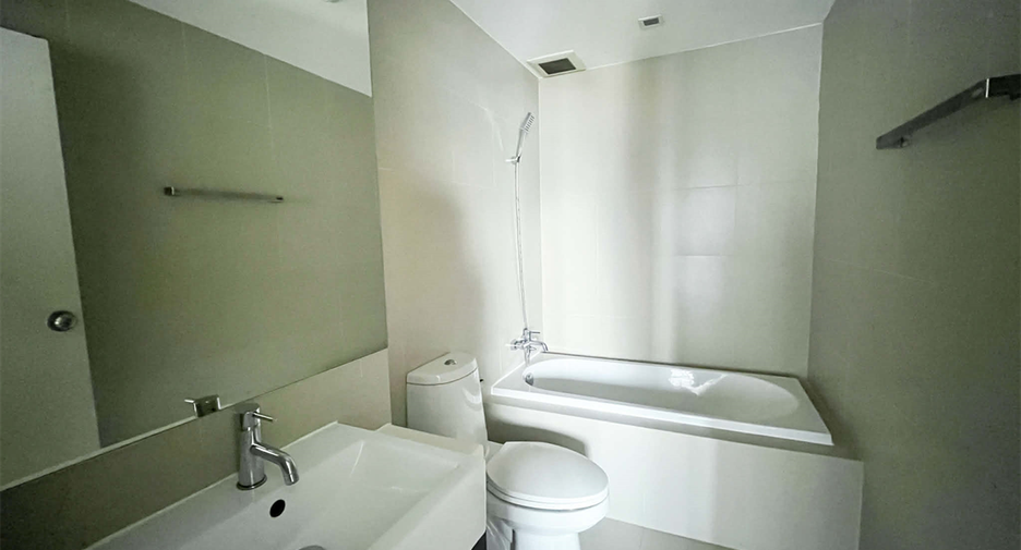 Condo en alquiler de 2 habitaciones en Khlong Toei, Bangkok