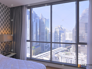 For rent 2 bedrooms condo in Khlong Toei, Bangkok