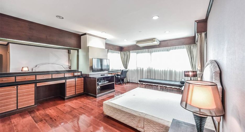 Condo en alquiler de 3 habitaciones en Sathon, Bangkok