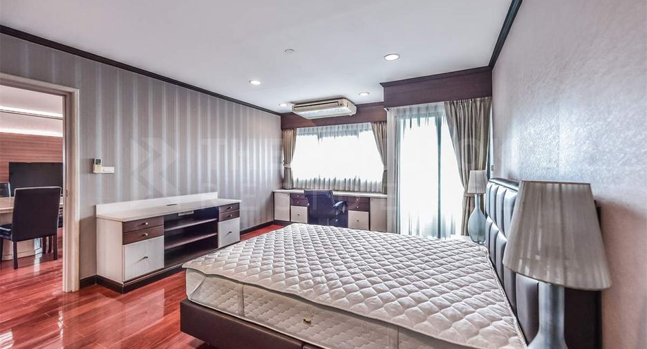 Condo en alquiler de 3 habitaciones en Sathon, Bangkok
