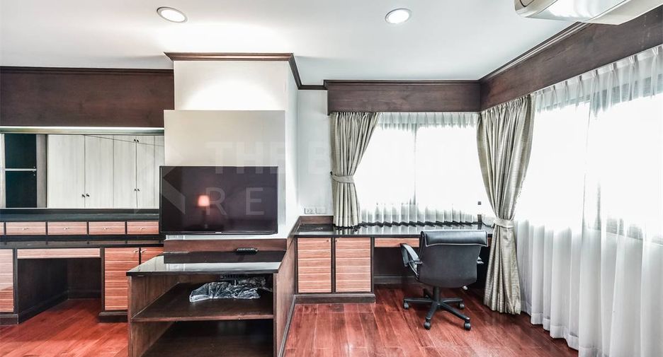 Condo en alquiler de 3 habitaciones en Sathon, Bangkok