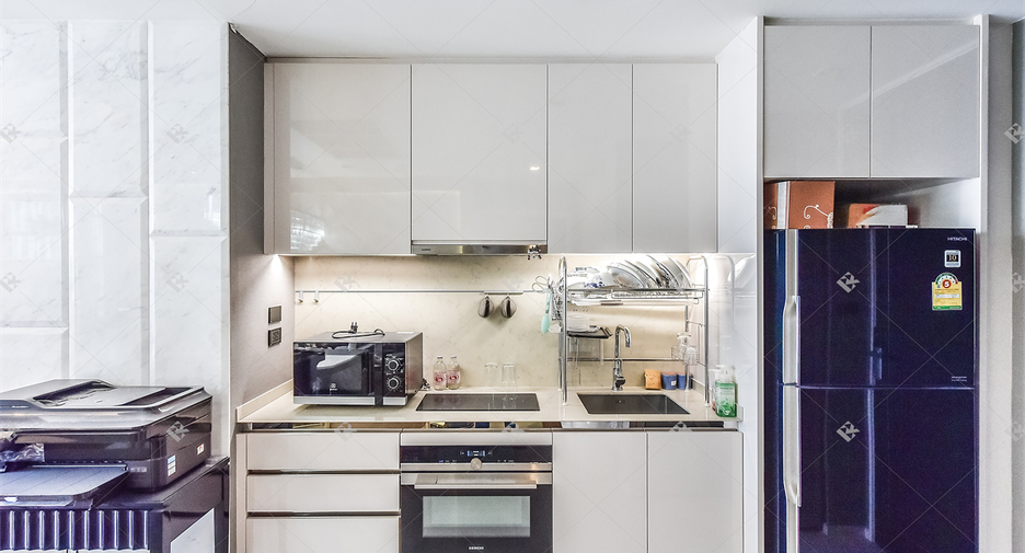 For rent 1 bed condo in Sathon, Bangkok