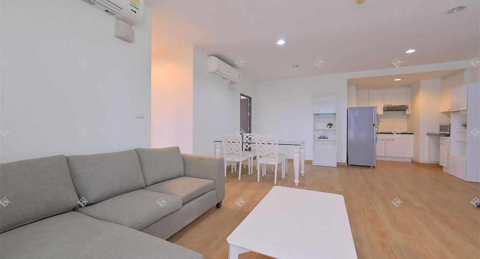 For rent 2 bedrooms condo in Khlong Toei, Bangkok