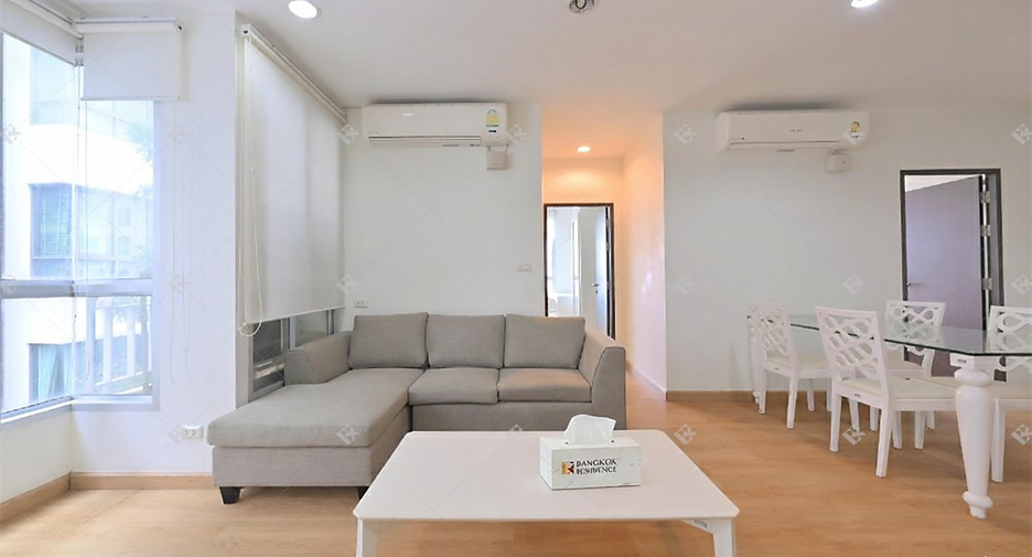 For rent 2 bedrooms condo in Khlong Toei, Bangkok